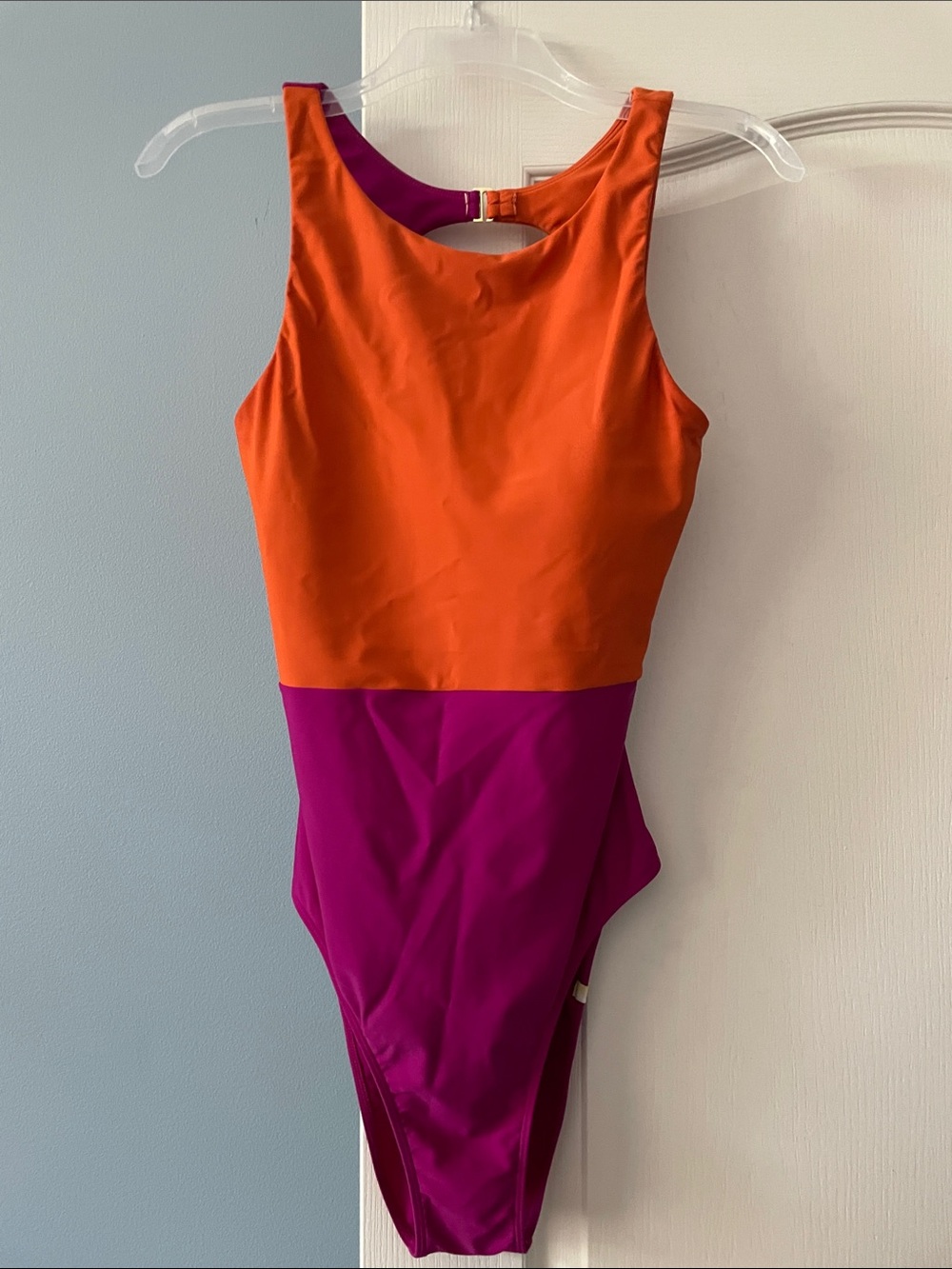 Summersalt one piece swim suit size 8